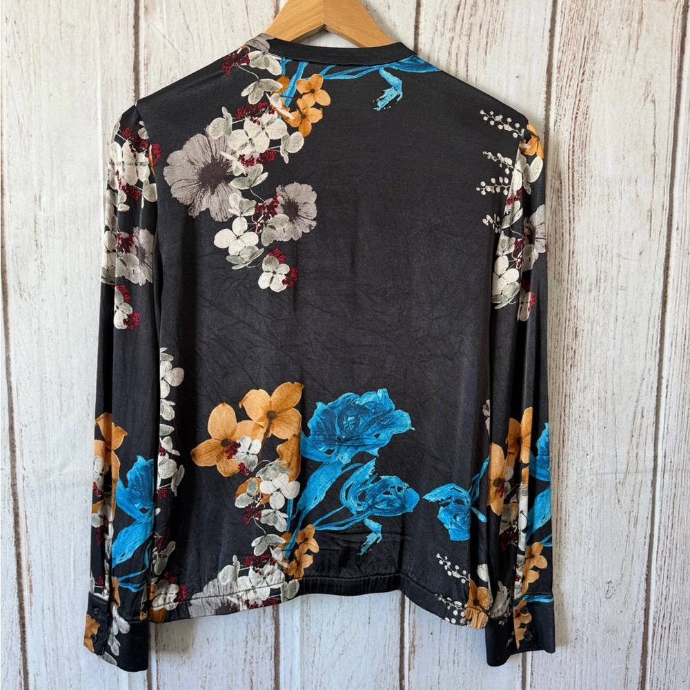 YAYA Women's Floral Faux-Wrap V-Neck Satin Blouse - Picture 4 of 5